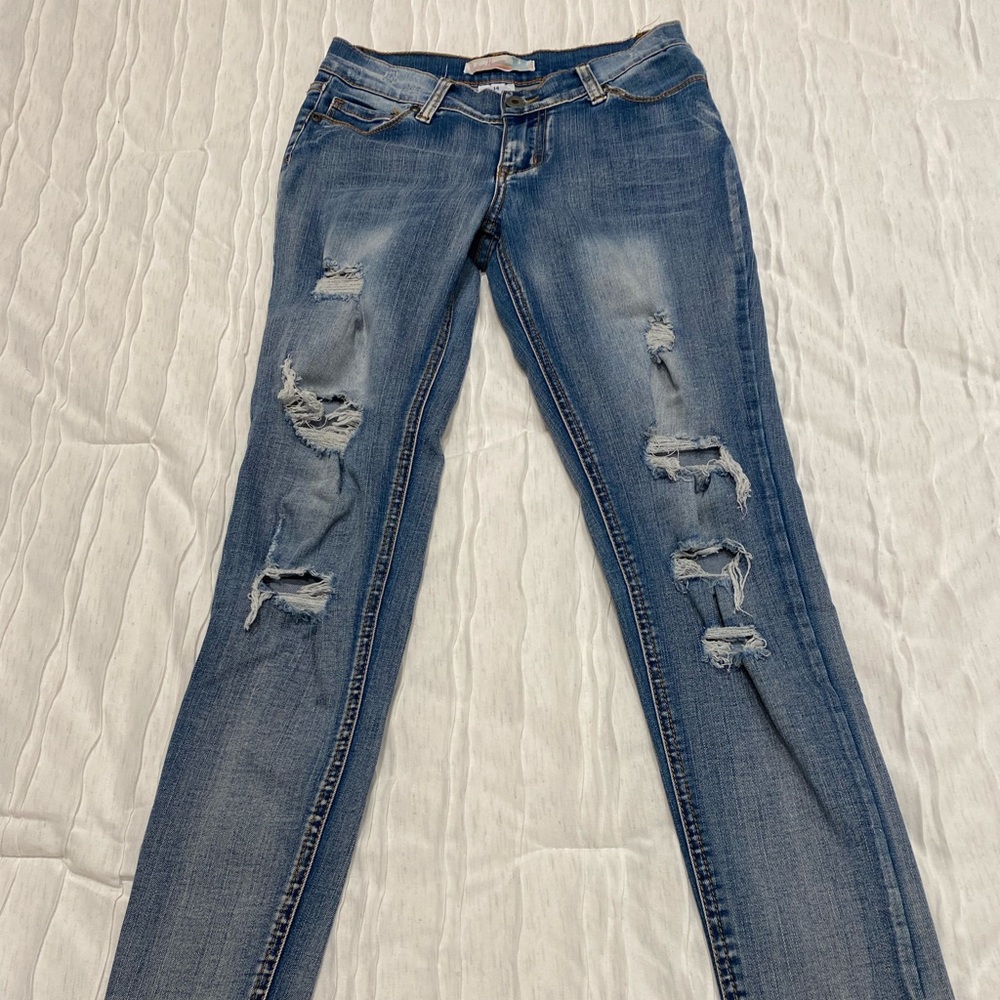 Vintage Havana ripped jeans.  Like new.